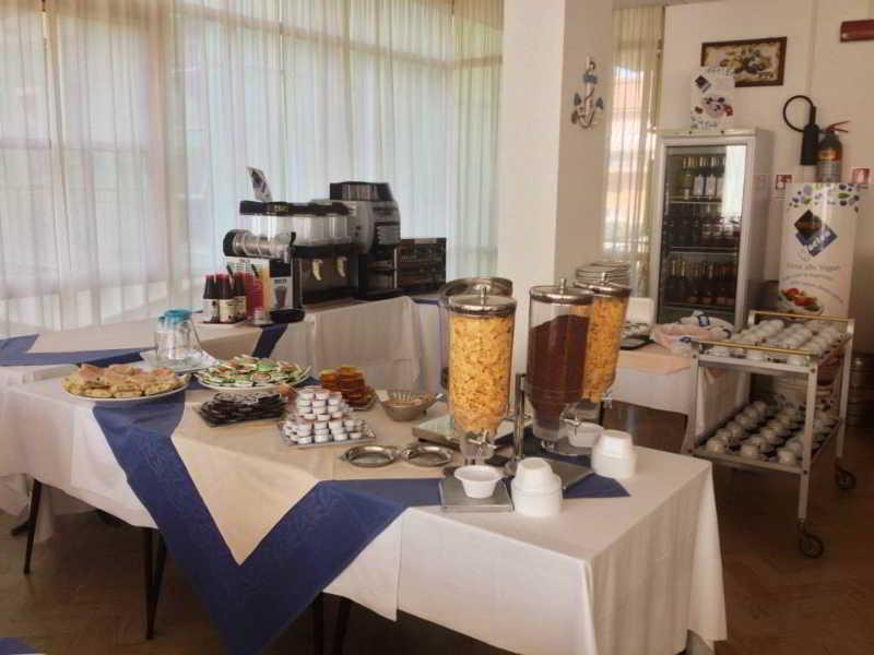 Hotel Orlov Ρίμινι Εξωτερικό φωτογραφία